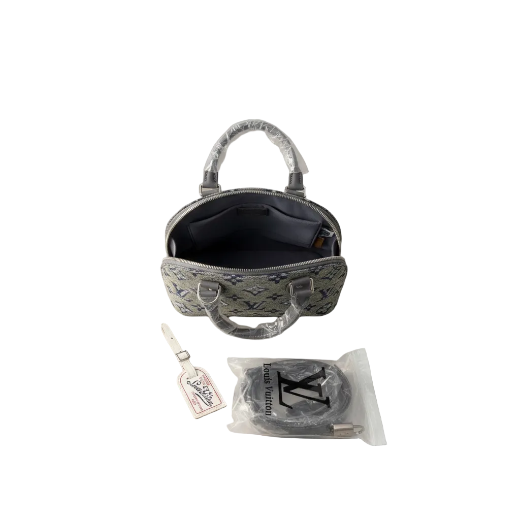 Louis Vuitton Alma BB من الدينم المونوغرام